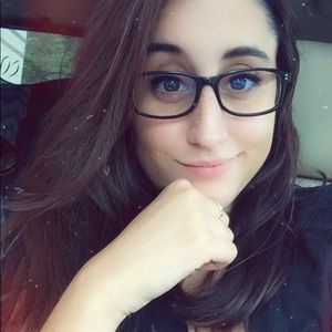 Meet your Posher, Cyndi